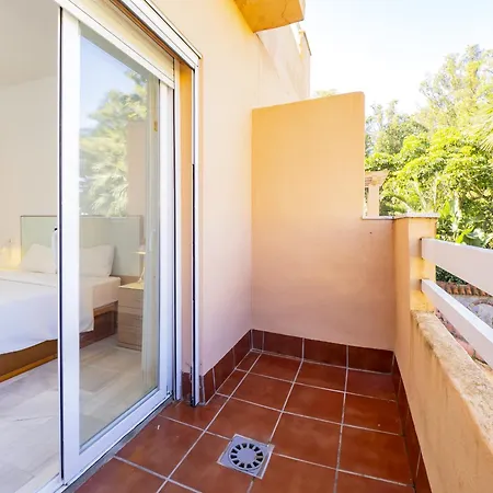 Cubo's Cabopino Marbella