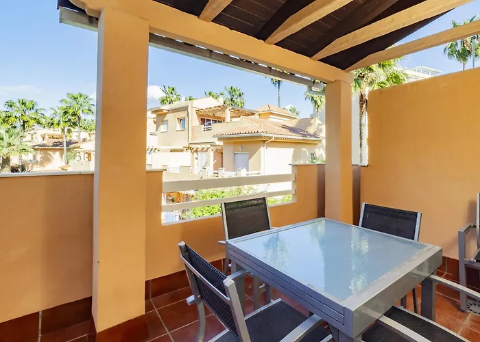 Cubo's Cabopino * Marbella