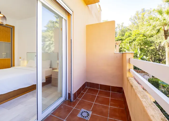 Cubo's Cabopino Marbella