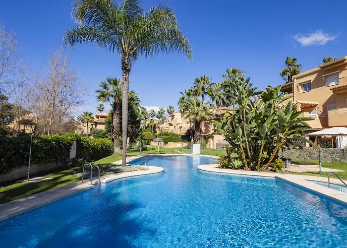 Apartamento Cubo's Cabopino Marbella