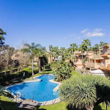 Cubo's Cabopino * Marbella